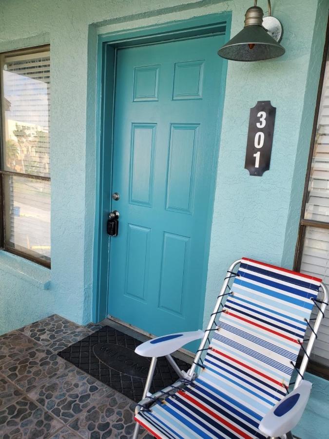 South Padre Island Condo Is Walking Distance To The Beach, Sleeps 6, Third Floor, 2024 Traveler Award, Winter Rates Kültér fotó